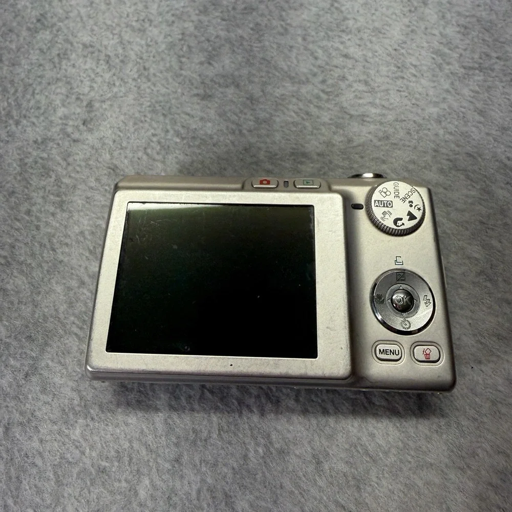 Olympus Digital Camera X-785 7.1MP Silver Untested For Parts No Battery